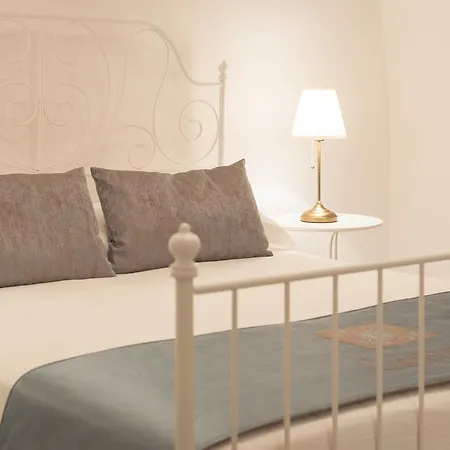 Casa Siciliana Da 12 A 15 Affittacamere Noto